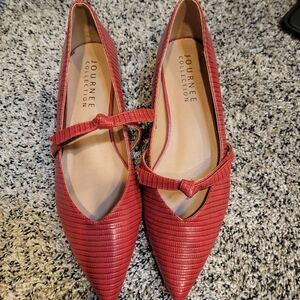 Journee Collection Women's Textured Red Flats
